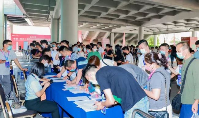 中國(義烏)國際帽子圍巾手套展覽會http://www.cinki.cn/zhanhui/306.html